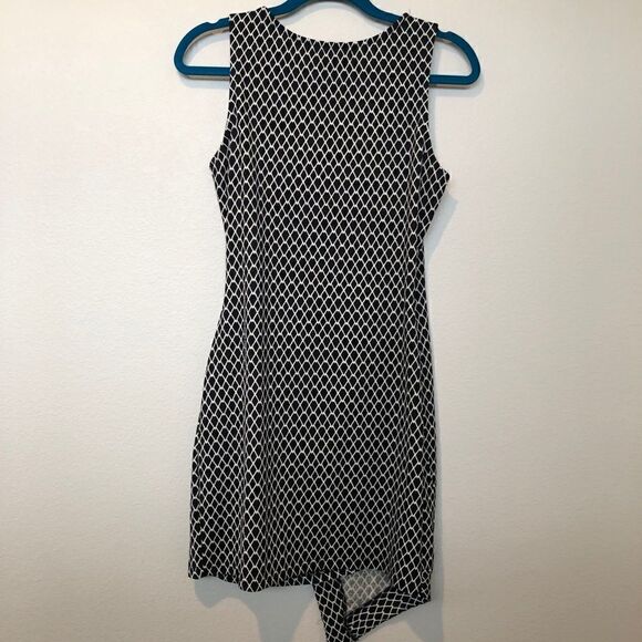 Papillon Black and White Geometric Mini Dress - Picture 5 of 8